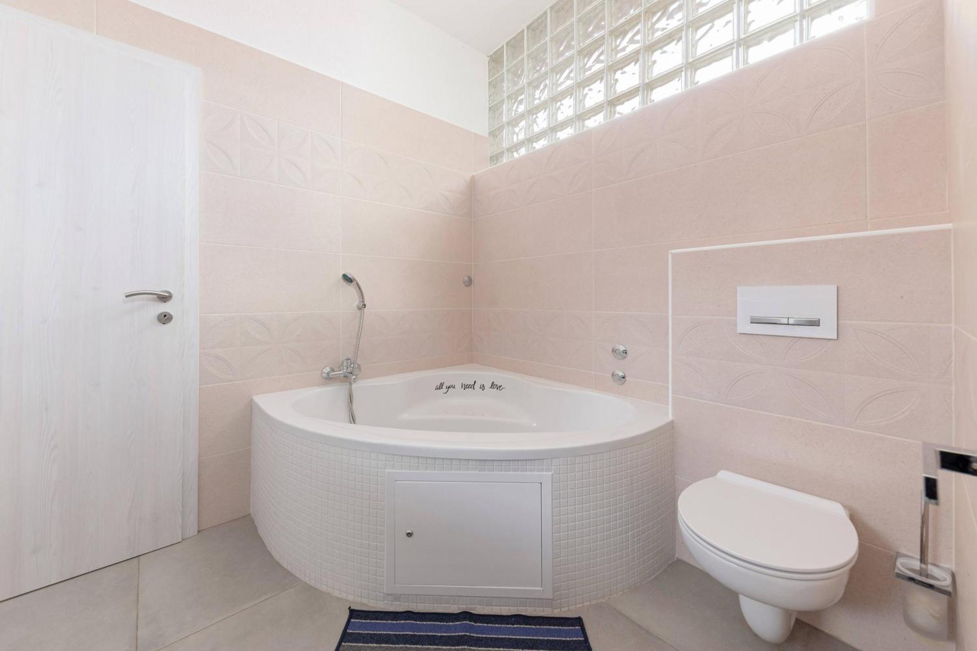 Apartma Zan Lägenhet Šmarje Exteriör bild
