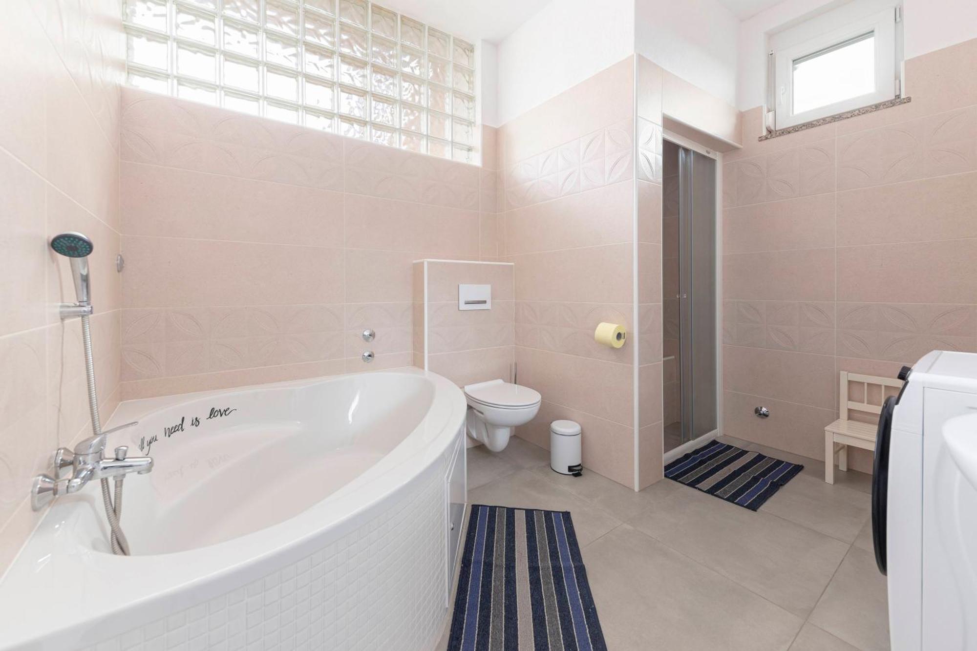 Apartma Zan Lägenhet Šmarje Exteriör bild