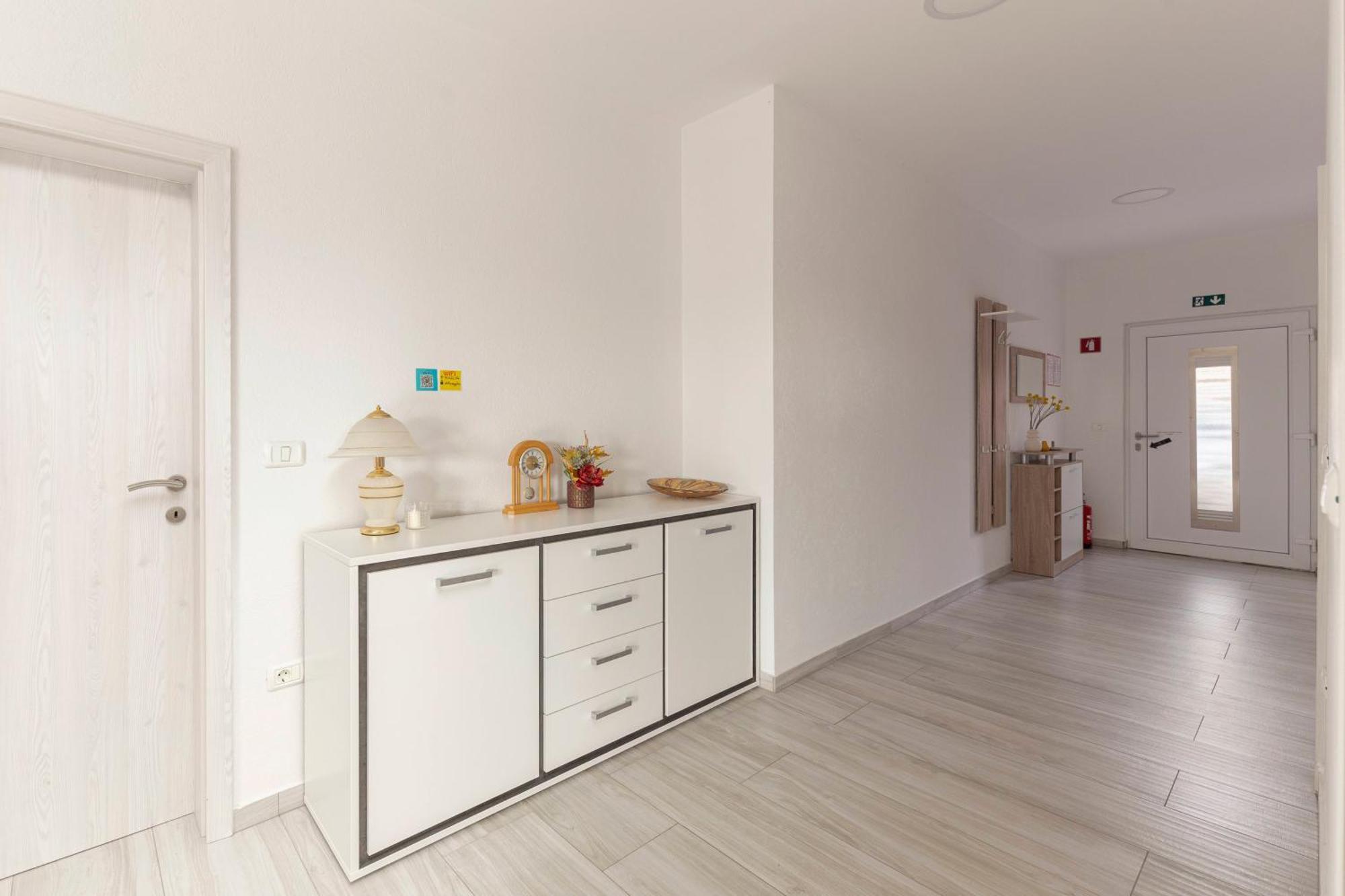 Apartma Zan Lägenhet Šmarje Exteriör bild